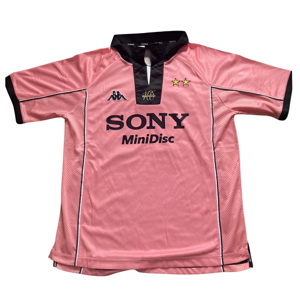 Retro Juventus Away Shirt 1997/1998 Football Shirt